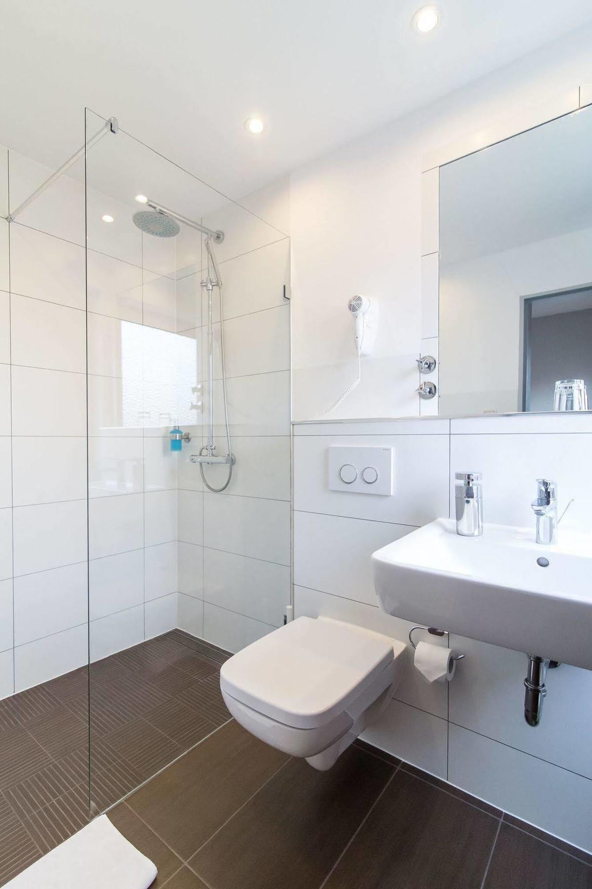 Hotel Klein Frankfurt Φραγκφούρτη Εξωτερικό φωτογραφία