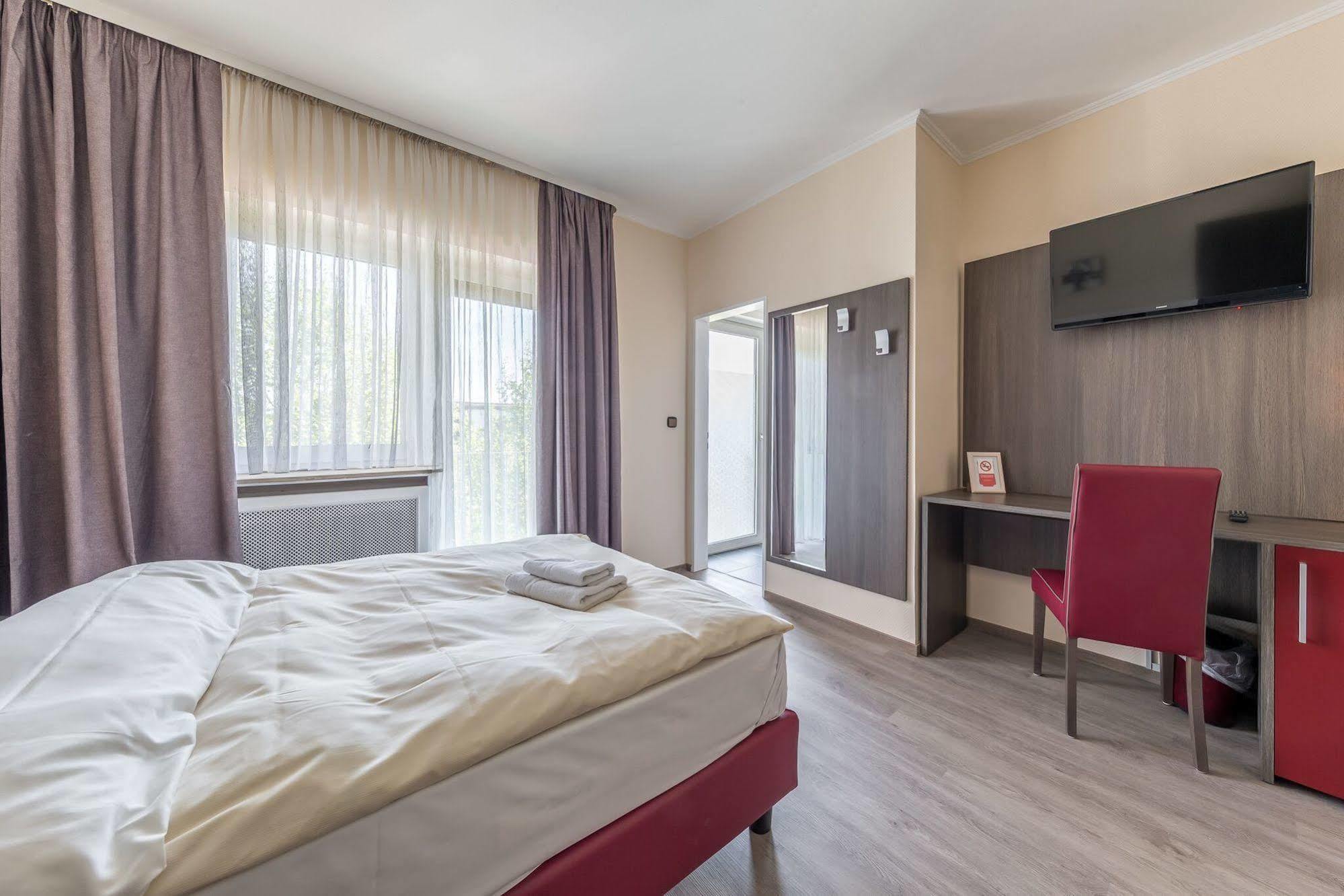 Hotel Klein Frankfurt Φραγκφούρτη Εξωτερικό φωτογραφία