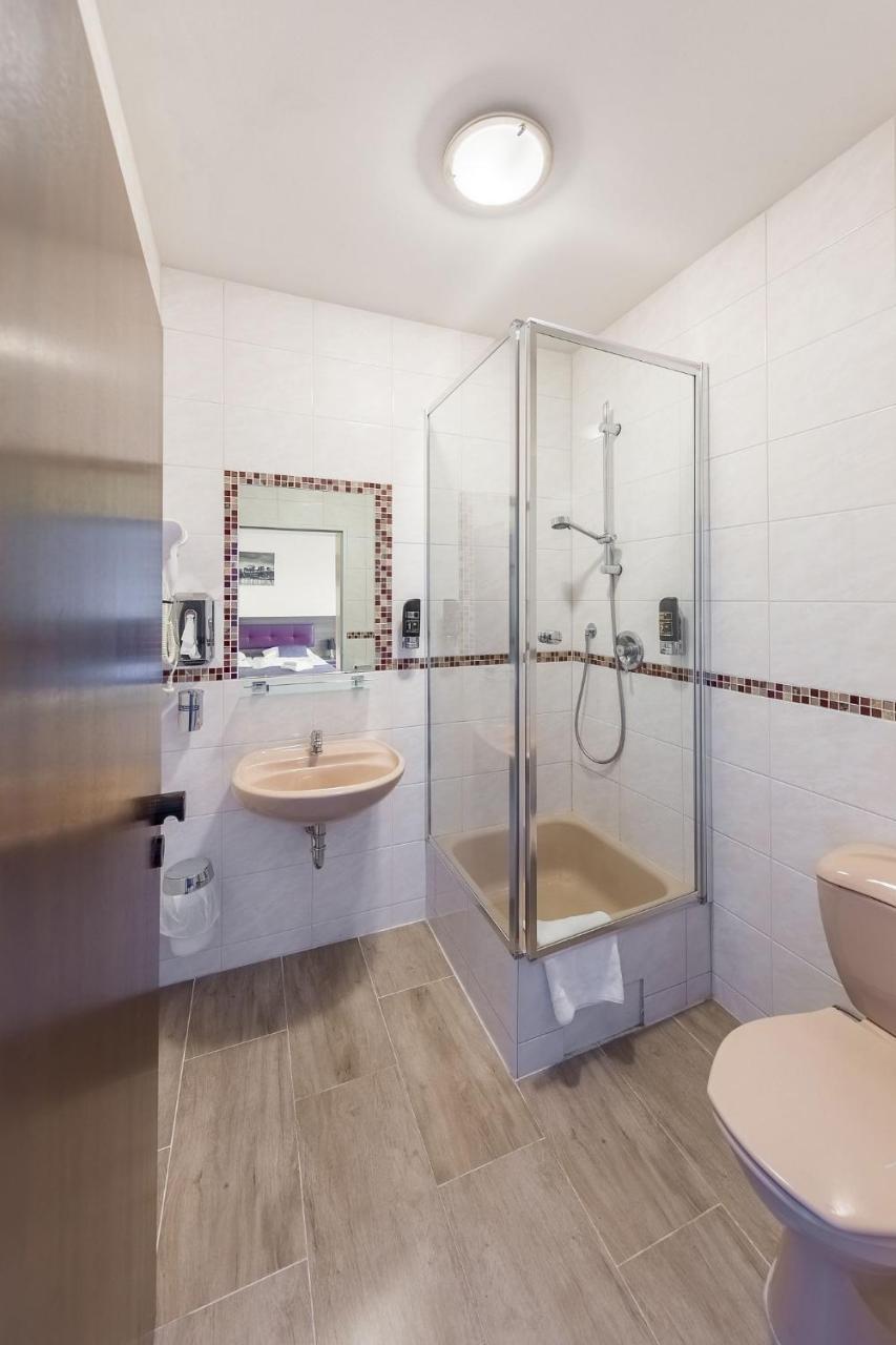 Hotel Klein Frankfurt Φραγκφούρτη Εξωτερικό φωτογραφία